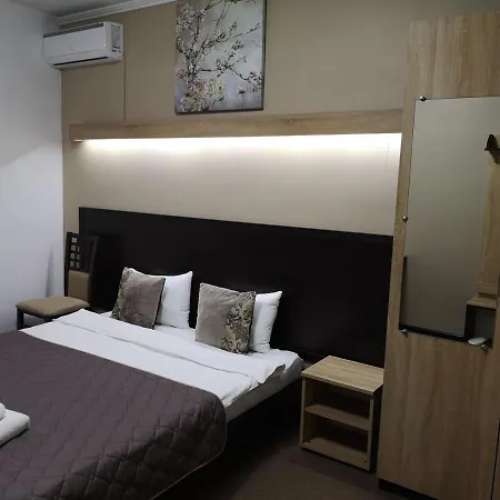 Orange Hotel