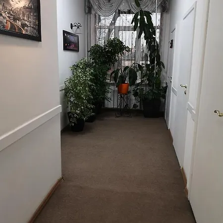 Orange Hotel