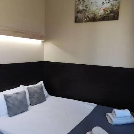 Hotel Orange 3*