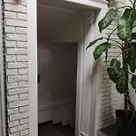 Orange Hotel 3*